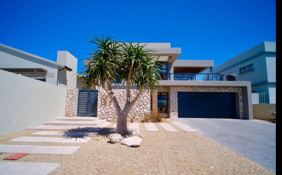 3 Bedroom Property for Sale in Calypso Beach Western Cape